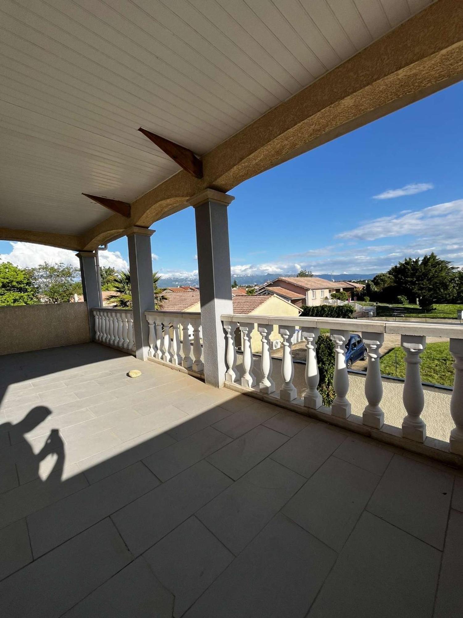 Villa Contemporaine Avec Piscine Romans-sur-Isère Extérieur photo
